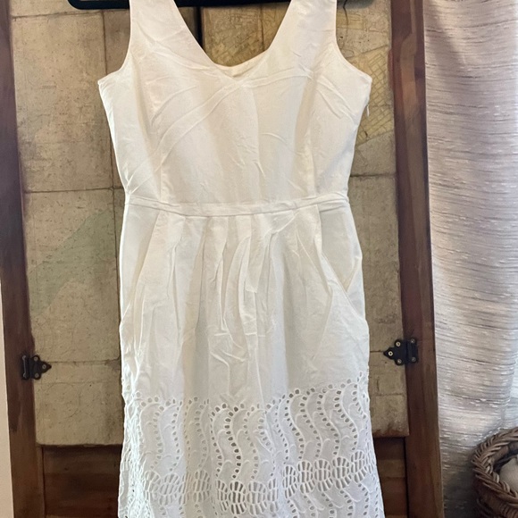 J. Crew Dresses & Skirts - Elegant White Sleeveless Dress J .Crew